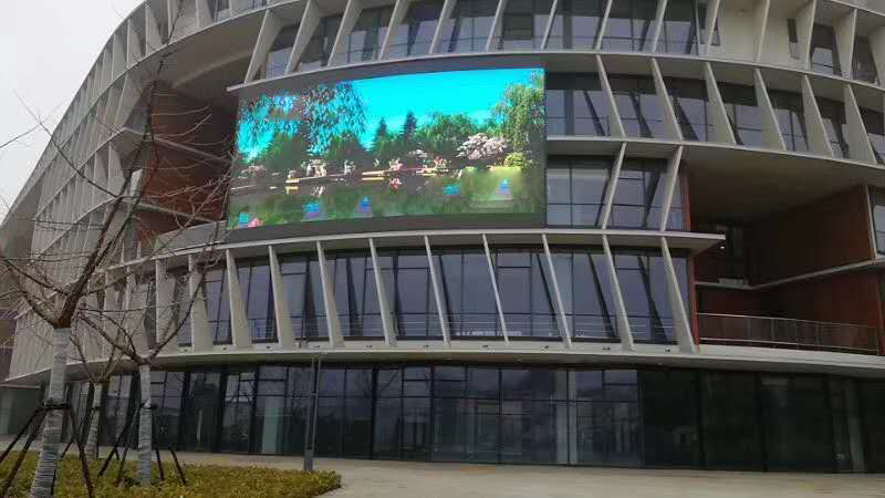 创意街景广告LED电子显示屏解决方案